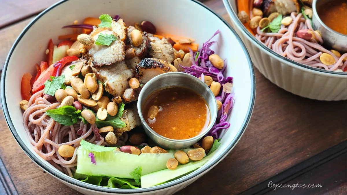 Bún Trộn Sốt Đậu Phộng