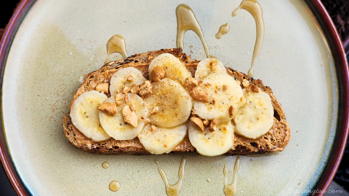 Sourdough Toast Chuối Bơ Hạt Điều